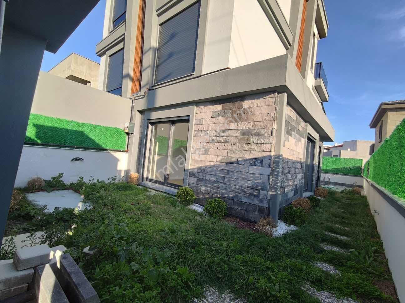 Qzen Gayrimenkul'den Barbaros Mahallesinde 3+1 Havuzlu Villa - Görsel 7