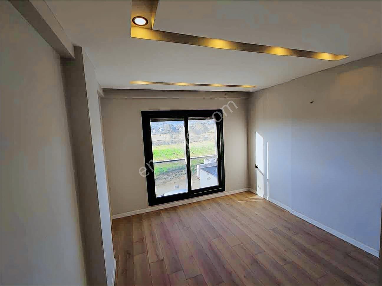 Qzen Gayrimenkul'den Barbaros Mahallesinde 3+1 Havuzlu Villa - Görsel 22