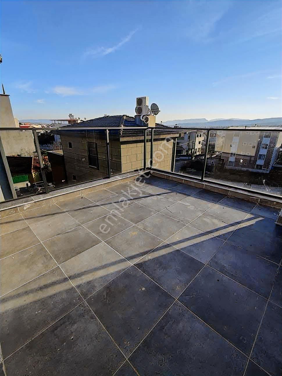 Qzen Gayrimenkul'den Barbaros Mahallesinde 3+1 Havuzlu Villa - Görsel 25