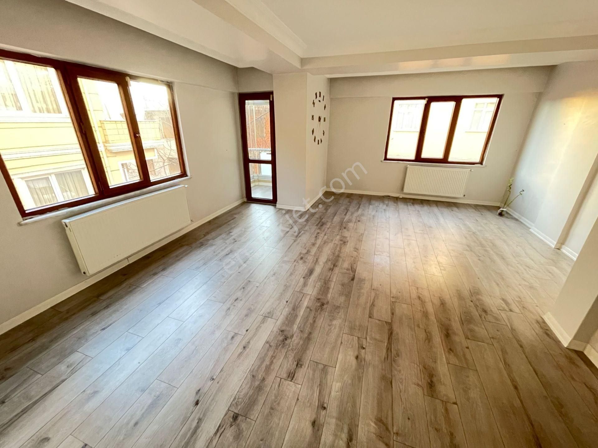 İnönü Mah.'de Okula, Toplu Taşımaya, Metroya, Üniversitelere Yakın, 2 Banyolu 3+1kiralık