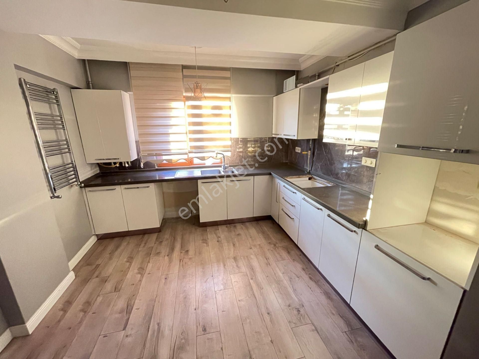 İnönü Mah.'de Okula, Toplu Taşımaya, Metroya, Üniversitelere Yakın, 2 Banyolu 3+1kiralık - Görsel 11