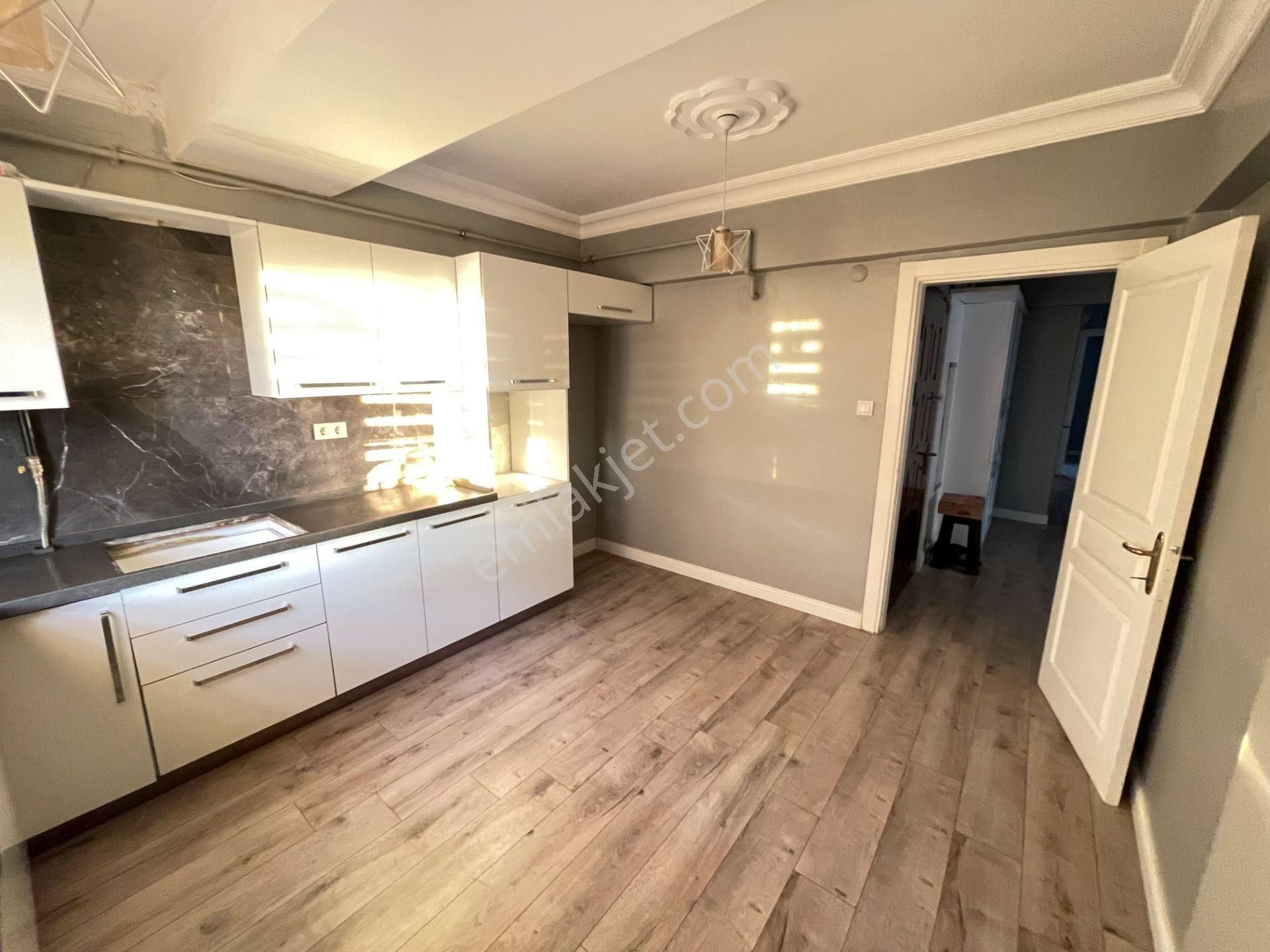 İnönü Mah.'de Okula, Toplu Taşımaya, Metroya, Üniversitelere Yakın, 2 Banyolu 3+1kiralık - Görsel 10