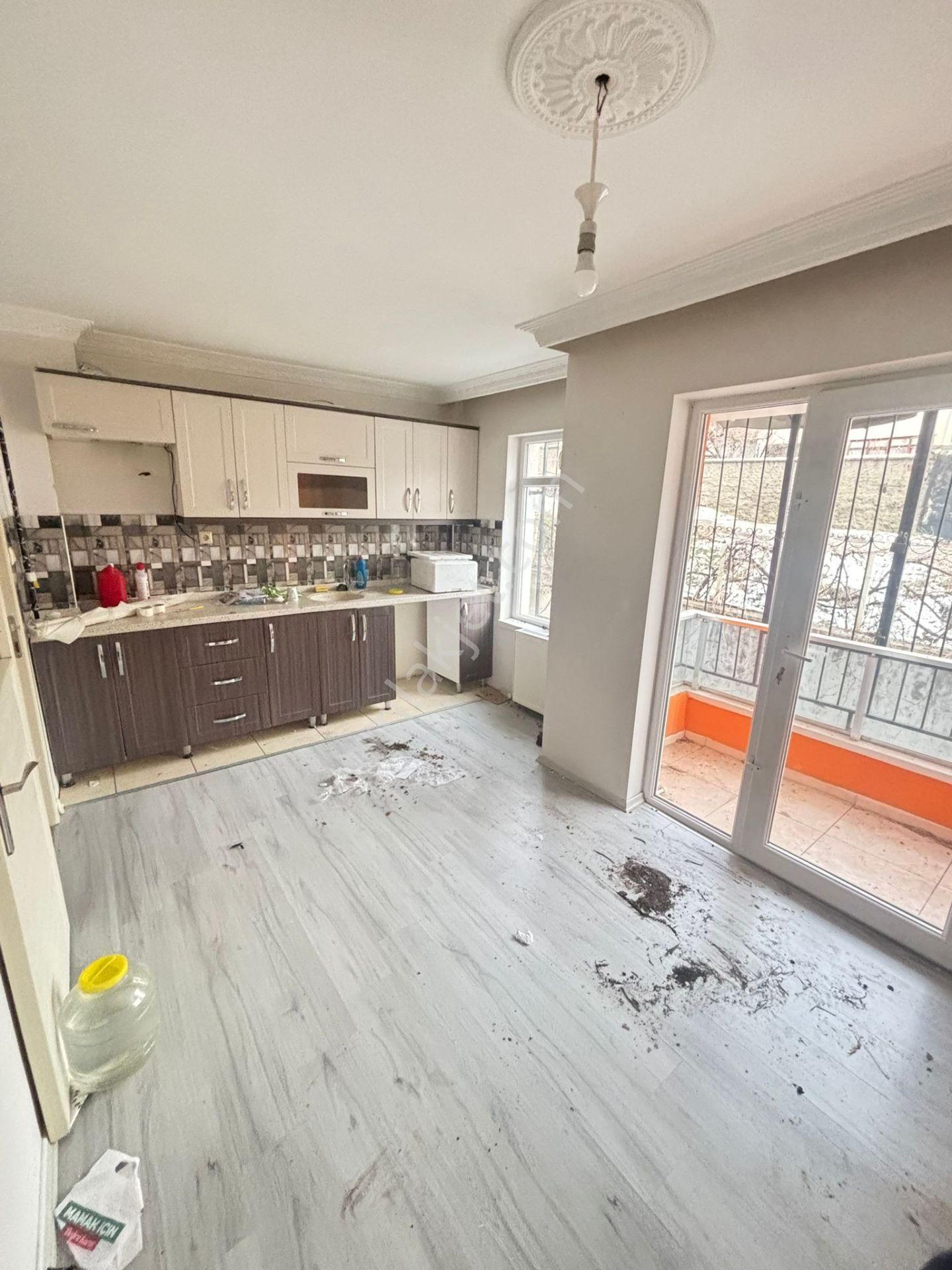 Mamak - Ekin Mahallesi Yüzme Havuzu Yakınında, Altı Dolu, Yapılı 3+1 Satılık Daire !! - Görsel 12