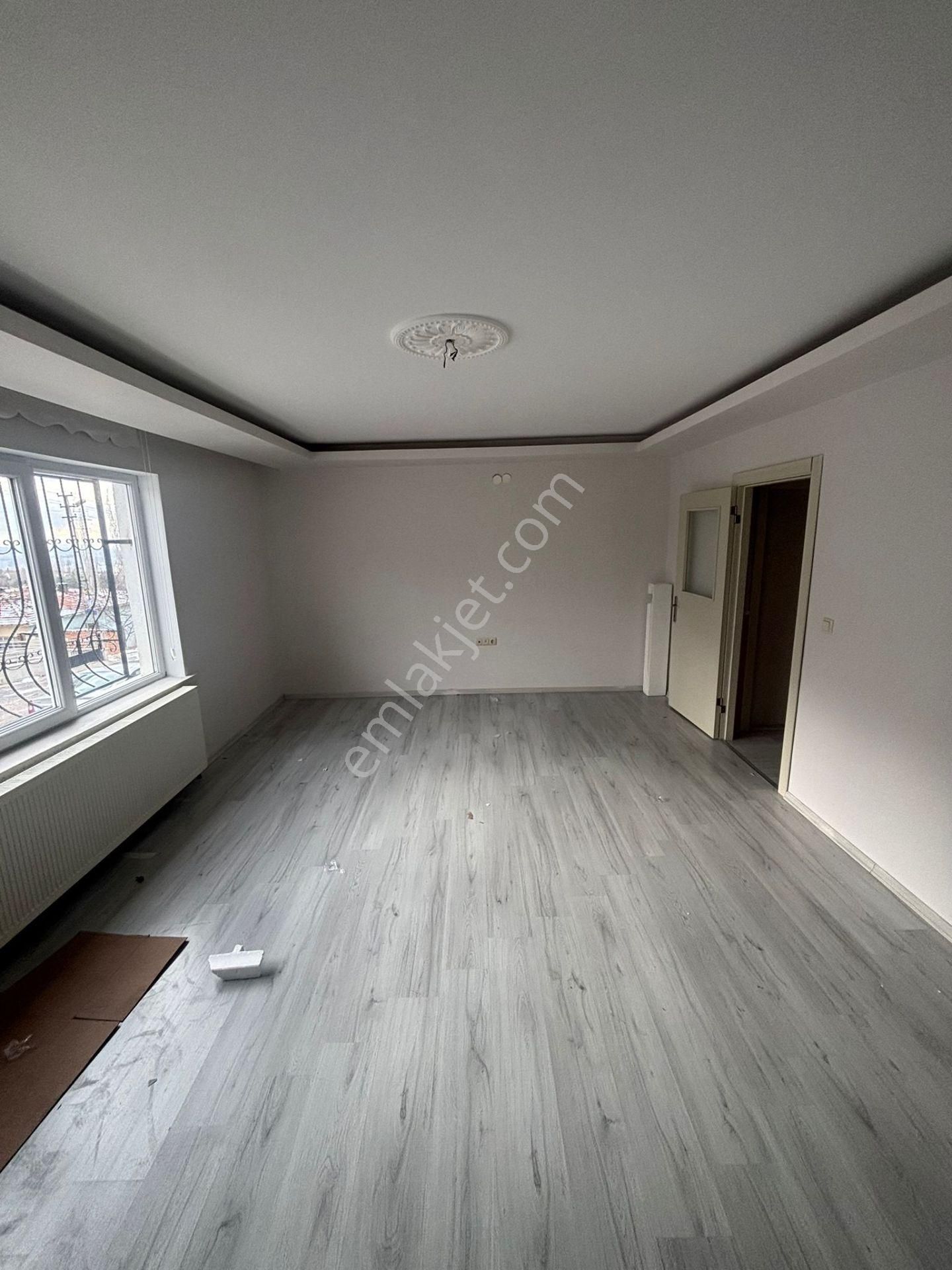 Mamak - Ekin Mahallesi Yüzme Havuzu Yakınında, Altı Dolu, Yapılı 3+1 Satılık Daire !! - Görsel 7