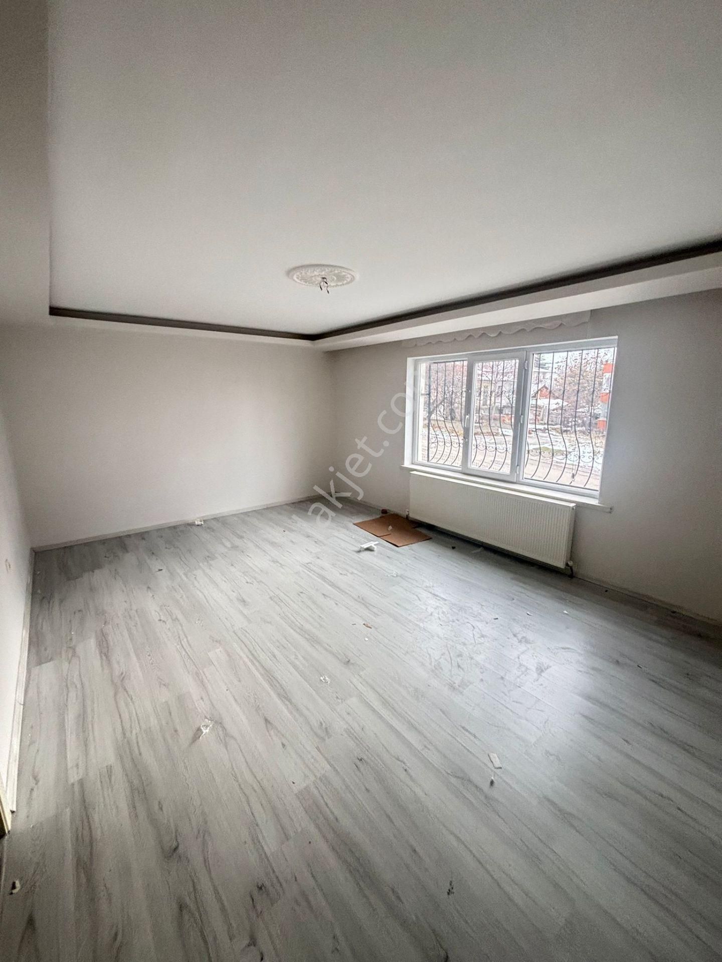 Mamak - Ekin Mahallesi Yüzme Havuzu Yakınında, Altı Dolu, Yapılı 3+1 Satılık Daire !! - Görsel 5