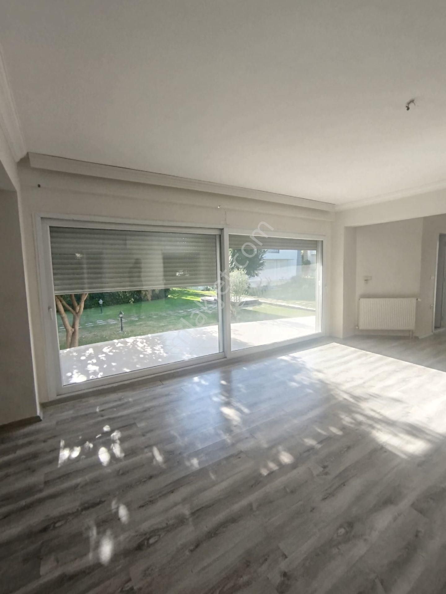 Urla Çeşmealtında Denize Yürüyüş Mesafesinde Müstakil 4+1 Villa - Görsel 10