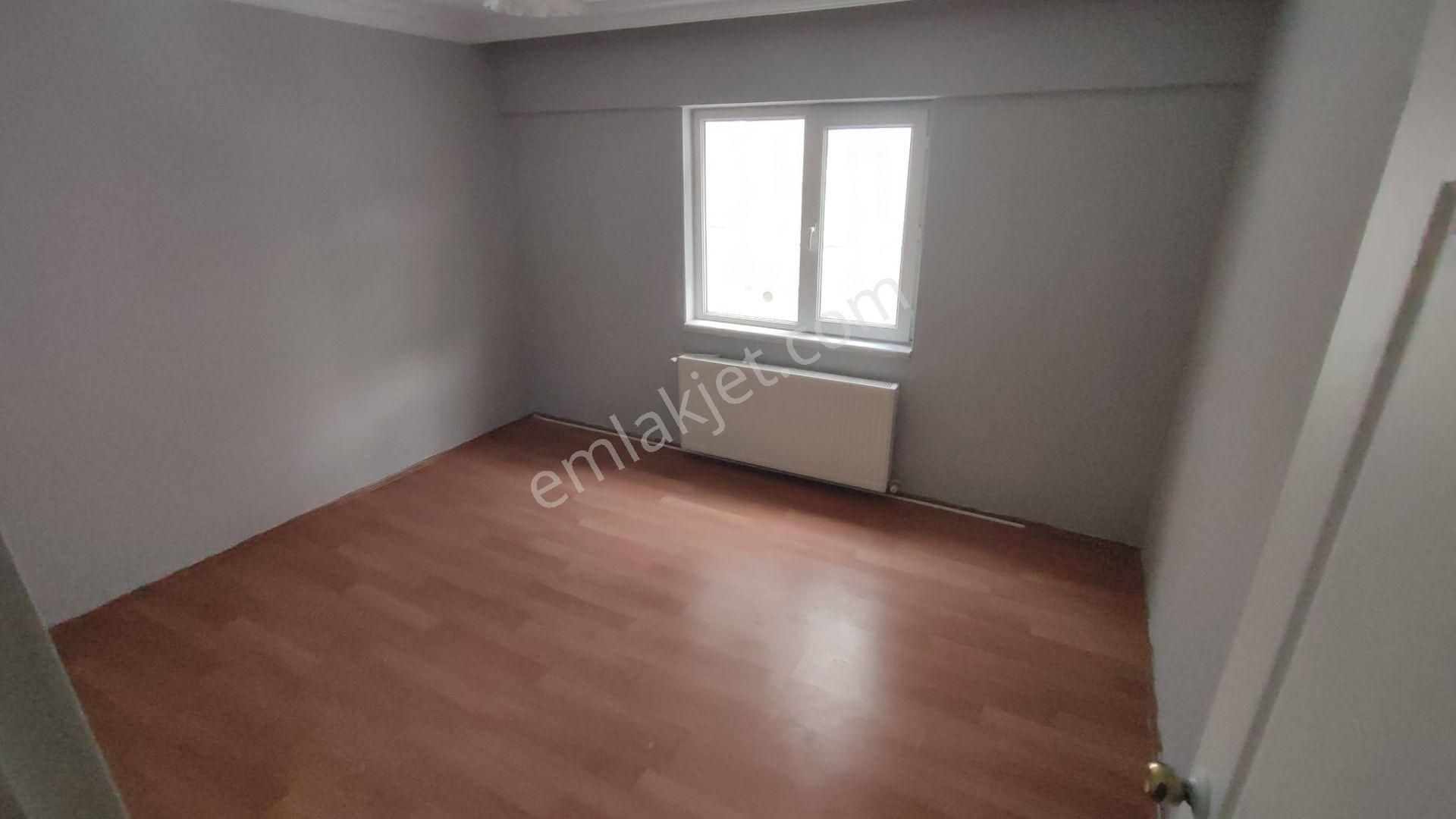 Atanora Vadiden Asansörlü Ara Kat Manzaralı Kapalı 2 Balkonlu Boş 3+1 - Görsel 11