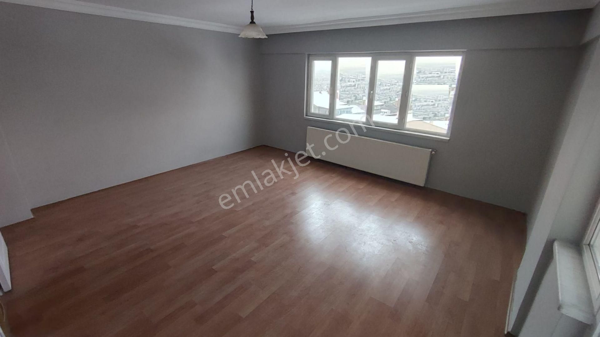 Atanora Vadiden Asansörlü Ara Kat Manzaralı Kapalı 2 Balkonlu Boş 3+1 - Görsel 27