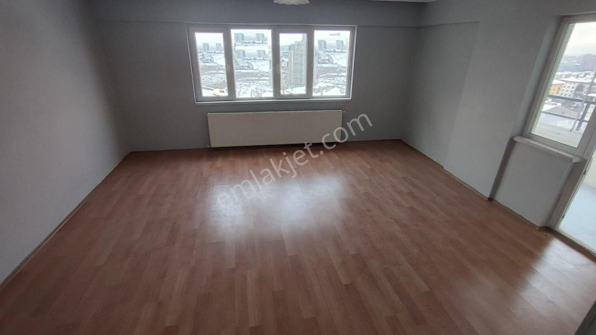 Atanora Vadiden Asansörlü Ara Kat Manzaralı Kapalı 2 Balkonlu Boş 3+1 - Görsel 26