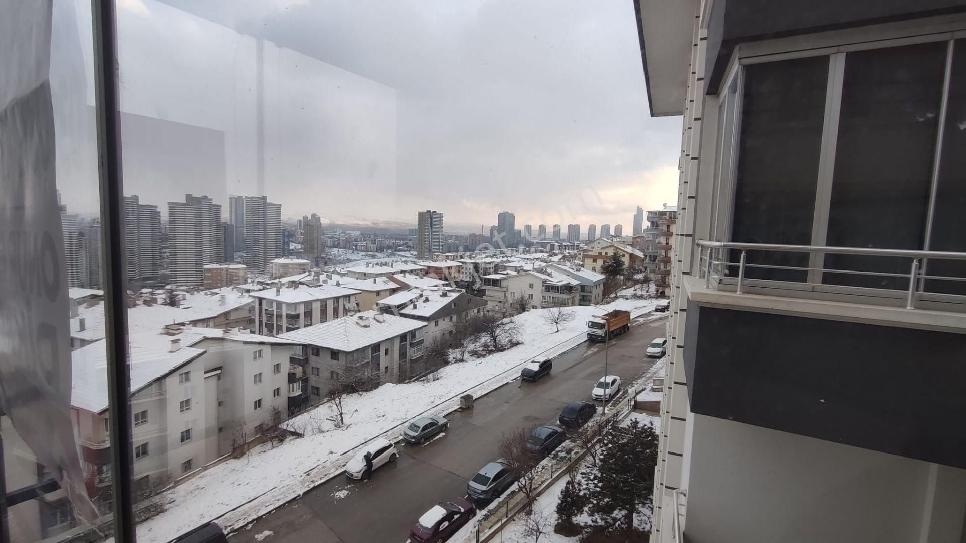 Atanora Vadiden Asansörlü Ara Kat Manzaralı Kapalı 2 Balkonlu Boş 3+1 - Görsel 20