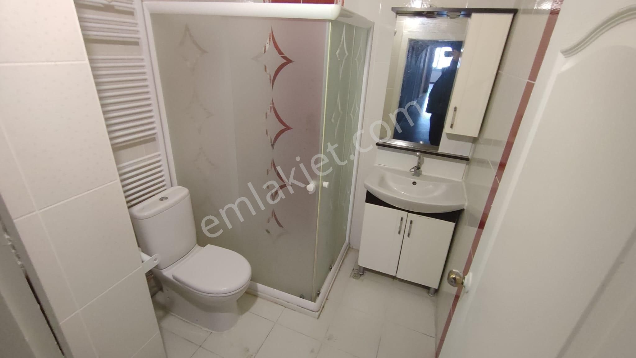 Atanora Vadiden Asansörlü Ara Kat Manzaralı Kapalı 2 Balkonlu Boş 3+1 - Görsel 8