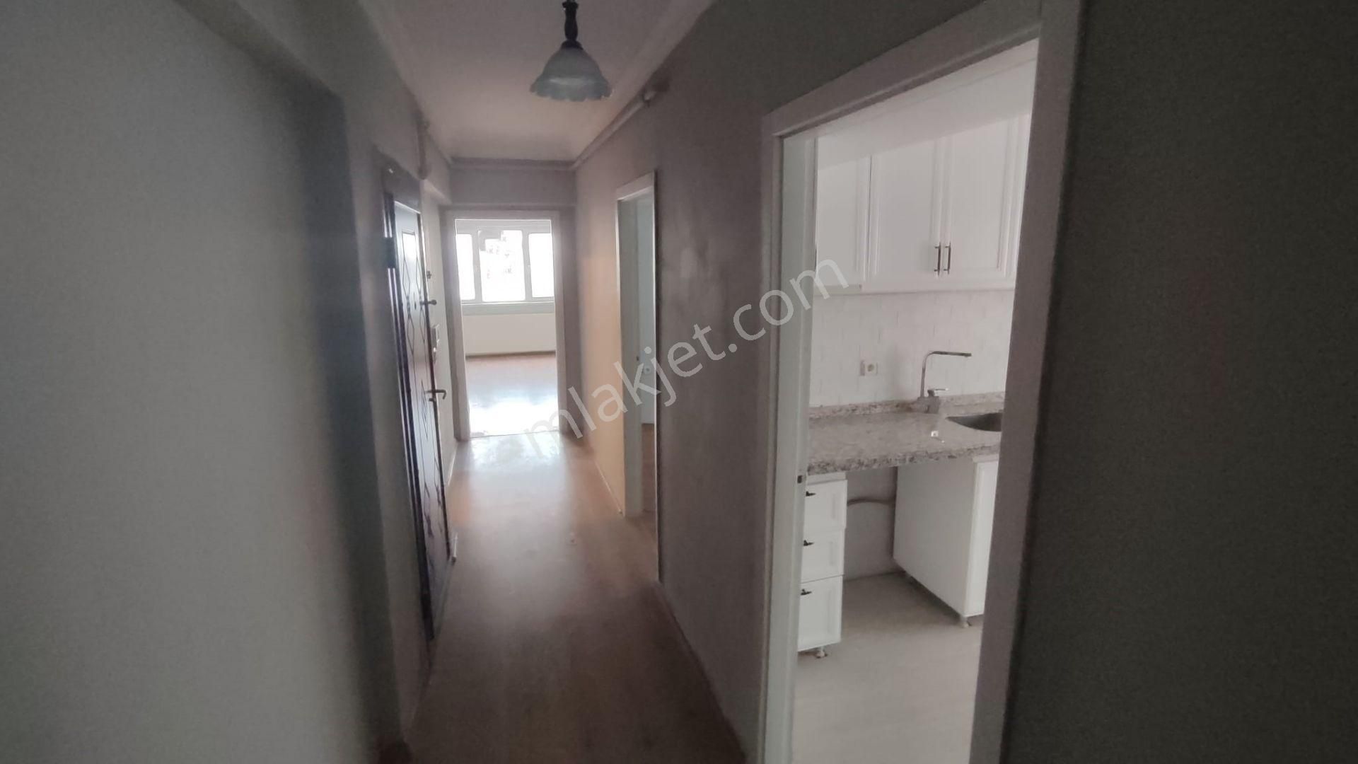 Atanora Vadiden Asansörlü Ara Kat Manzaralı Kapalı 2 Balkonlu Boş 3+1 - Görsel 5