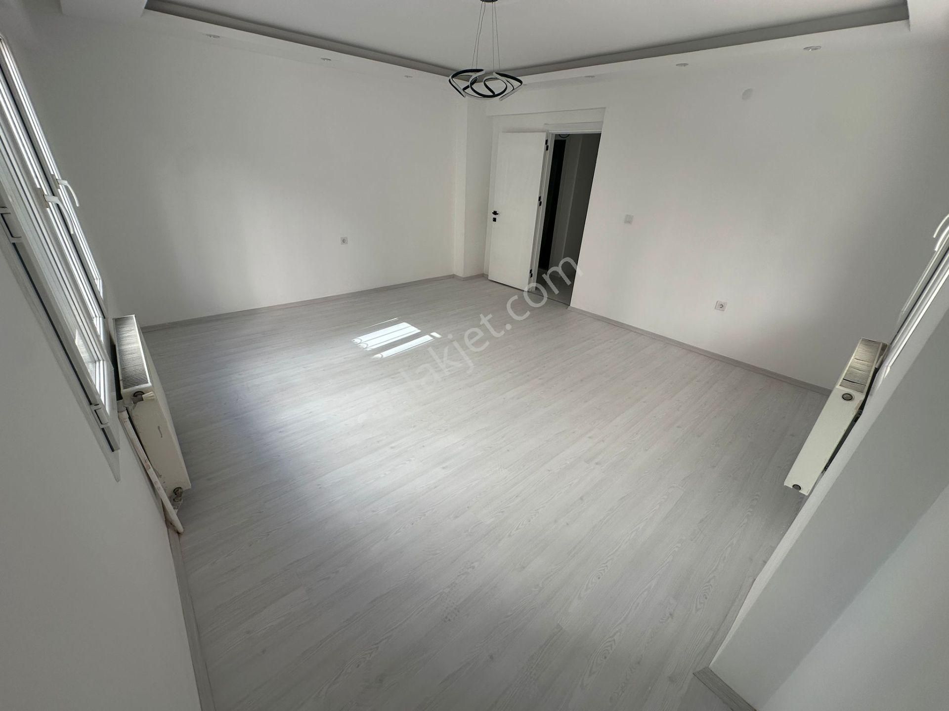 İzmir Buca Barış Mahallesi//vergidairesi Yakını.geniş Bahçeli//3+1//fulyapılı Satılık Daire - Görsel 15