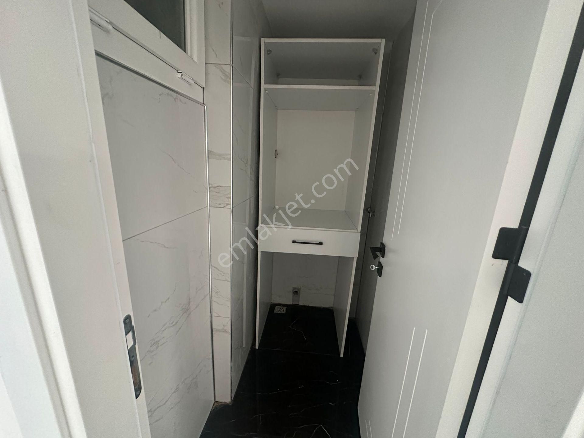 İzmir Buca Barış Mahallesi//vergidairesi Yakını.geniş Bahçeli//3+1//fulyapılı Satılık Daire - Görsel 9