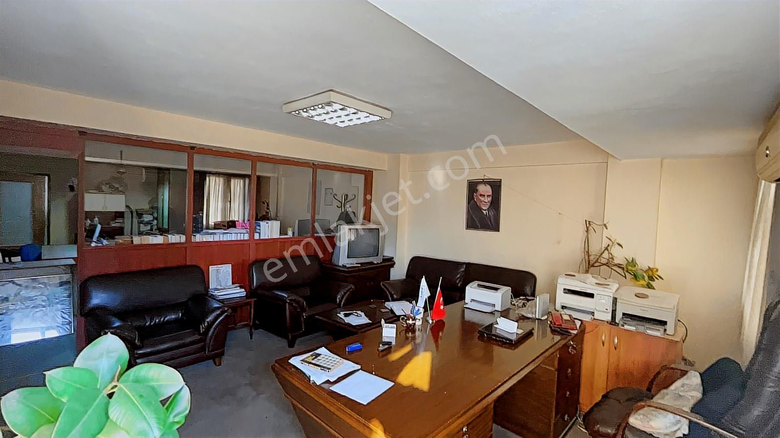 Karabağlar Yeşillik Caddesi Satılık Cadde Cepheli Ofis/dükkan - Görsel 18