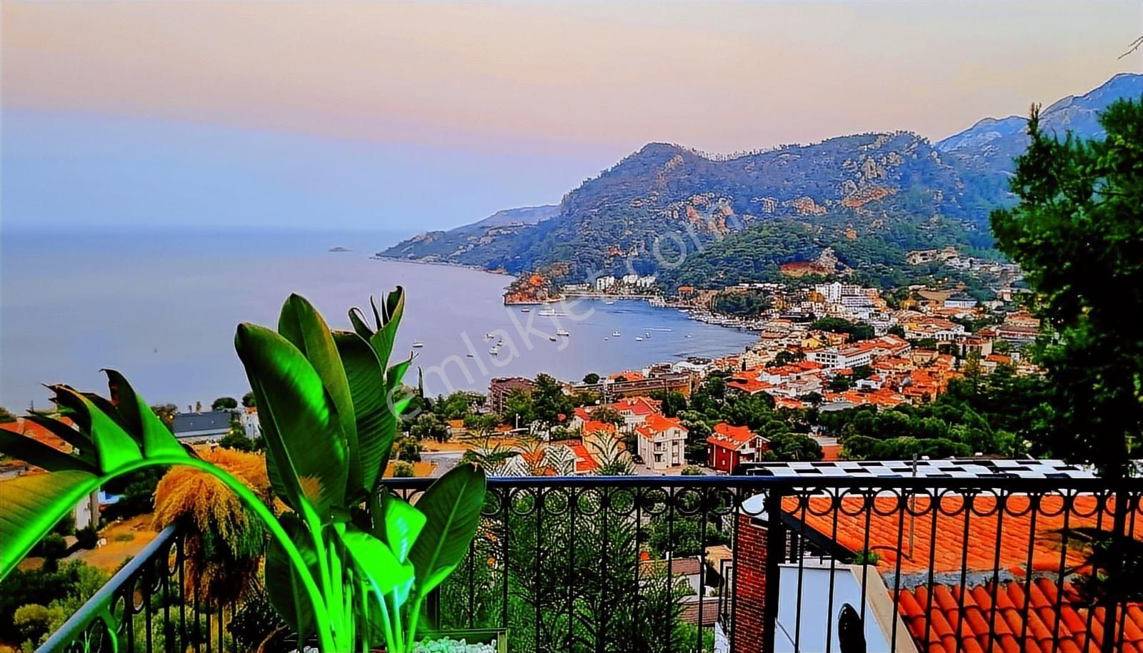 Cb Marina'dan Turunçta Panoramik Manzaralı Satılık Eşyalı Daire - Görsel 14