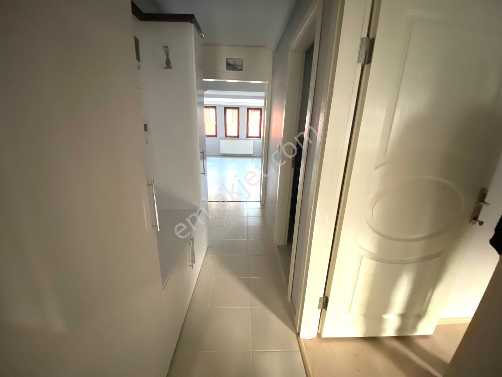 Osmangazi Muradiye Cadde Üstünde 15 Yıllık 2+1 Kiralık Daire - Görsel 6