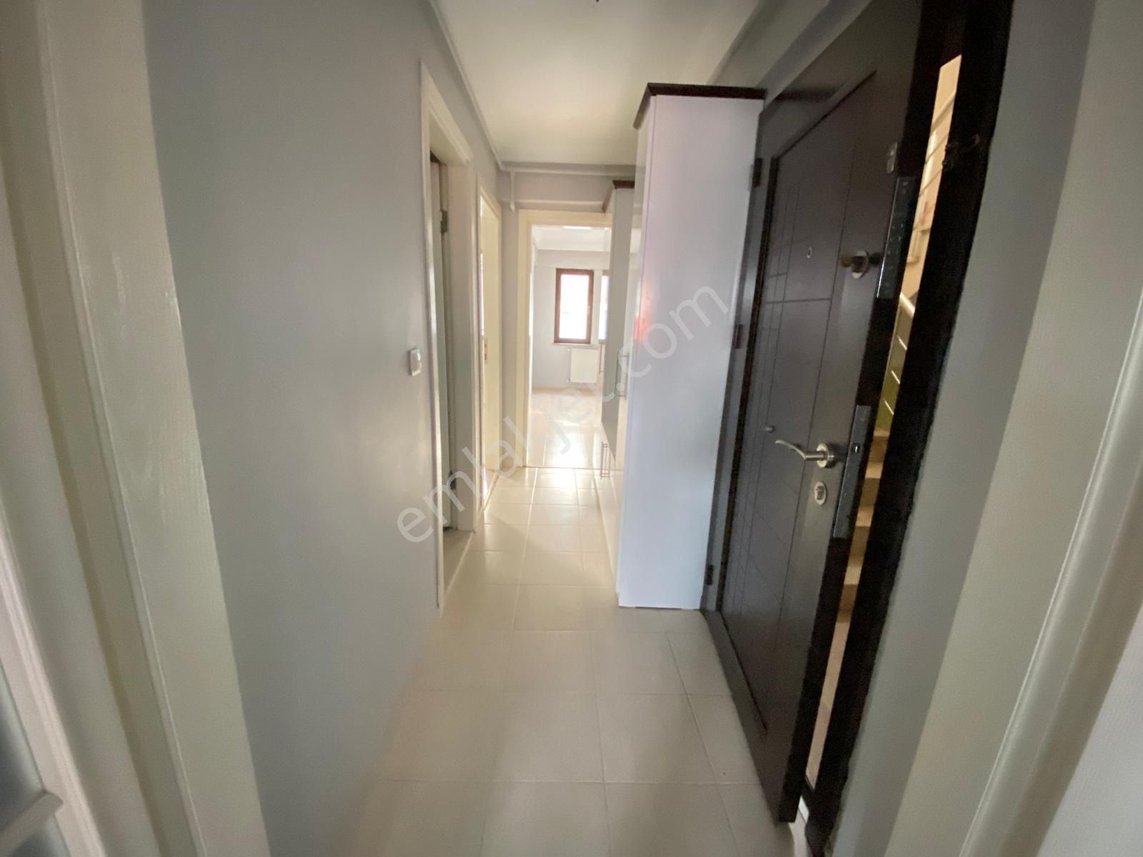 Osmangazi Muradiye Cadde Üstünde 15 Yıllık 2+1 Kiralık Daire - Görsel 13