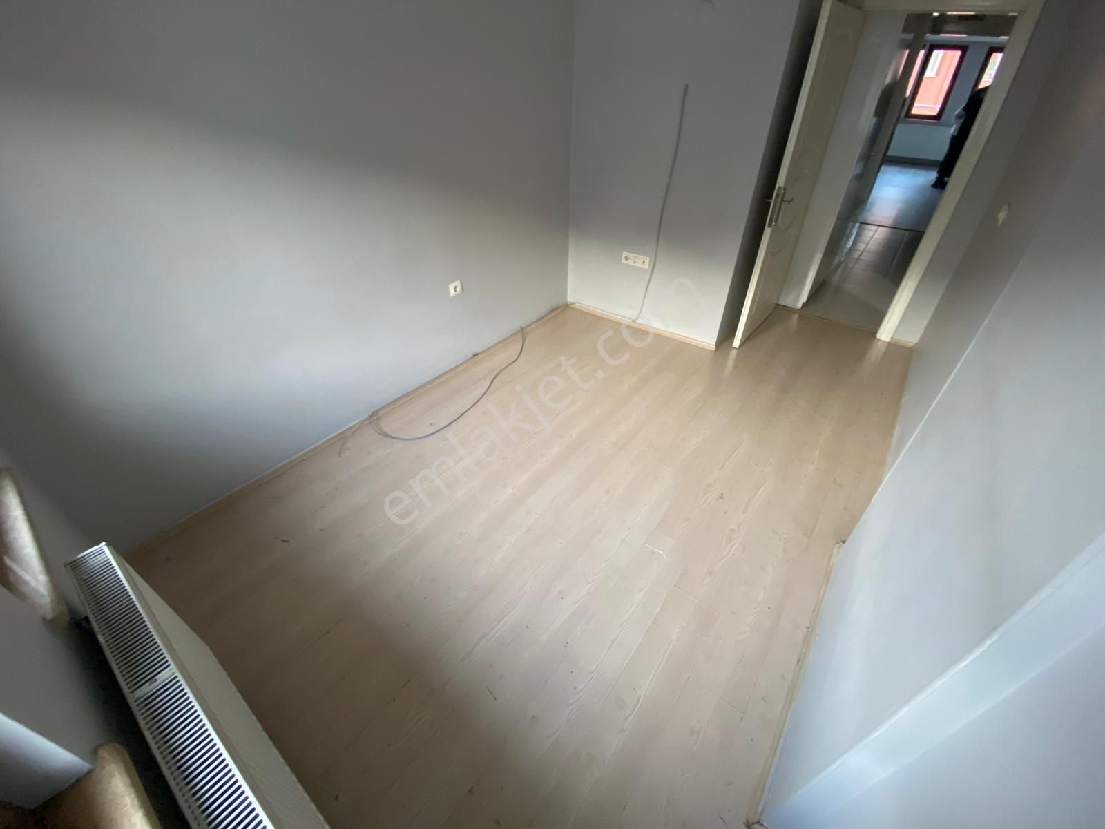 Osmangazi Muradiye Cadde Üstünde 15 Yıllık 2+1 Kiralık Daire - Görsel 11
