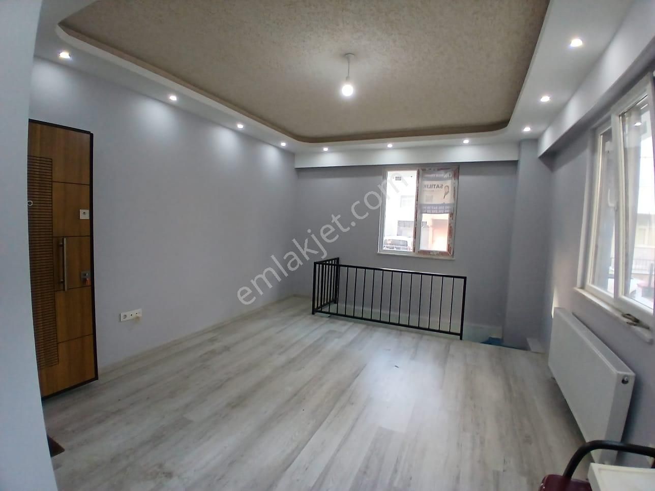 Naturel Emlaktan Altınşehir Mahallesin De 2+0 Geniş Daire - Görsel 2