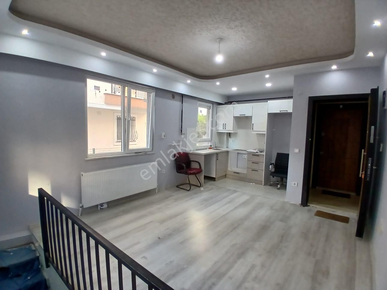 Naturel Emlaktan Altınşehir Mahallesin De 2+0 Geniş Daire