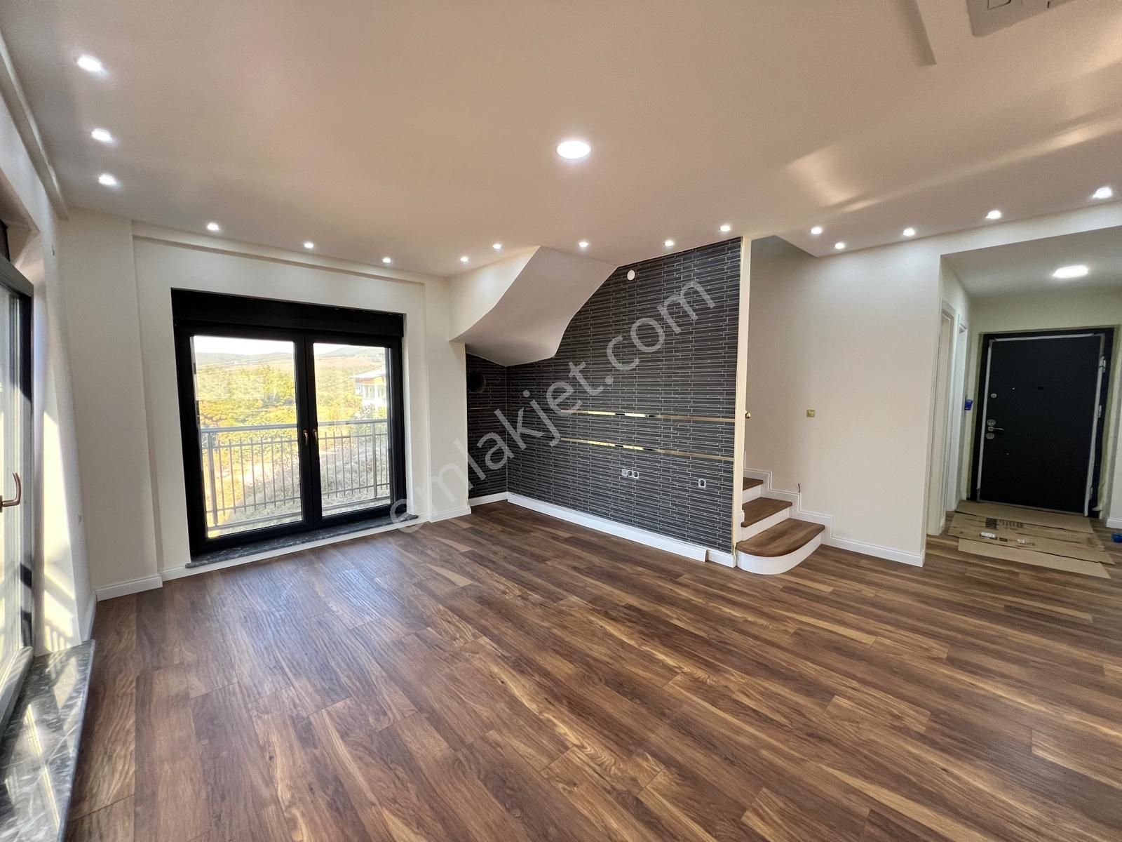 Bursa Mudanya Göynüklü'de Deniz Manzaralı Satılık Villa Ve Arazi - Görsel 21