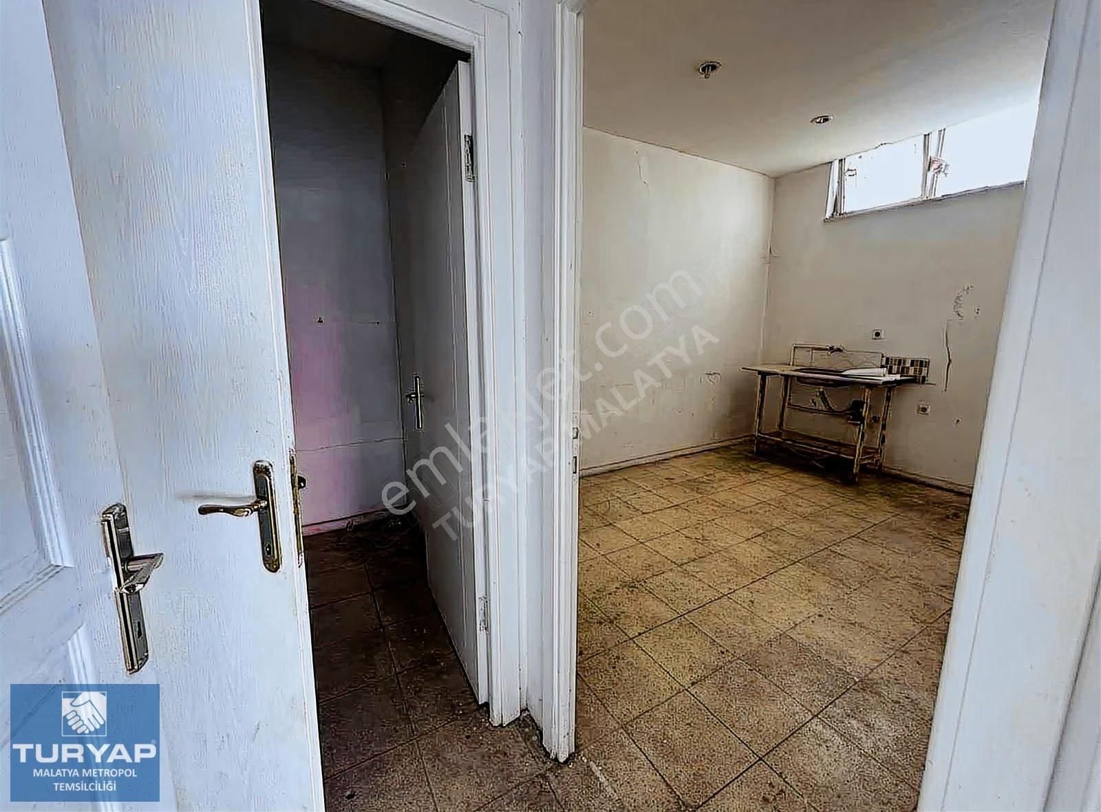 Turyap Metropolden Hasanbey Caddesinde 65m² Satılık Dükkan - Görsel 8