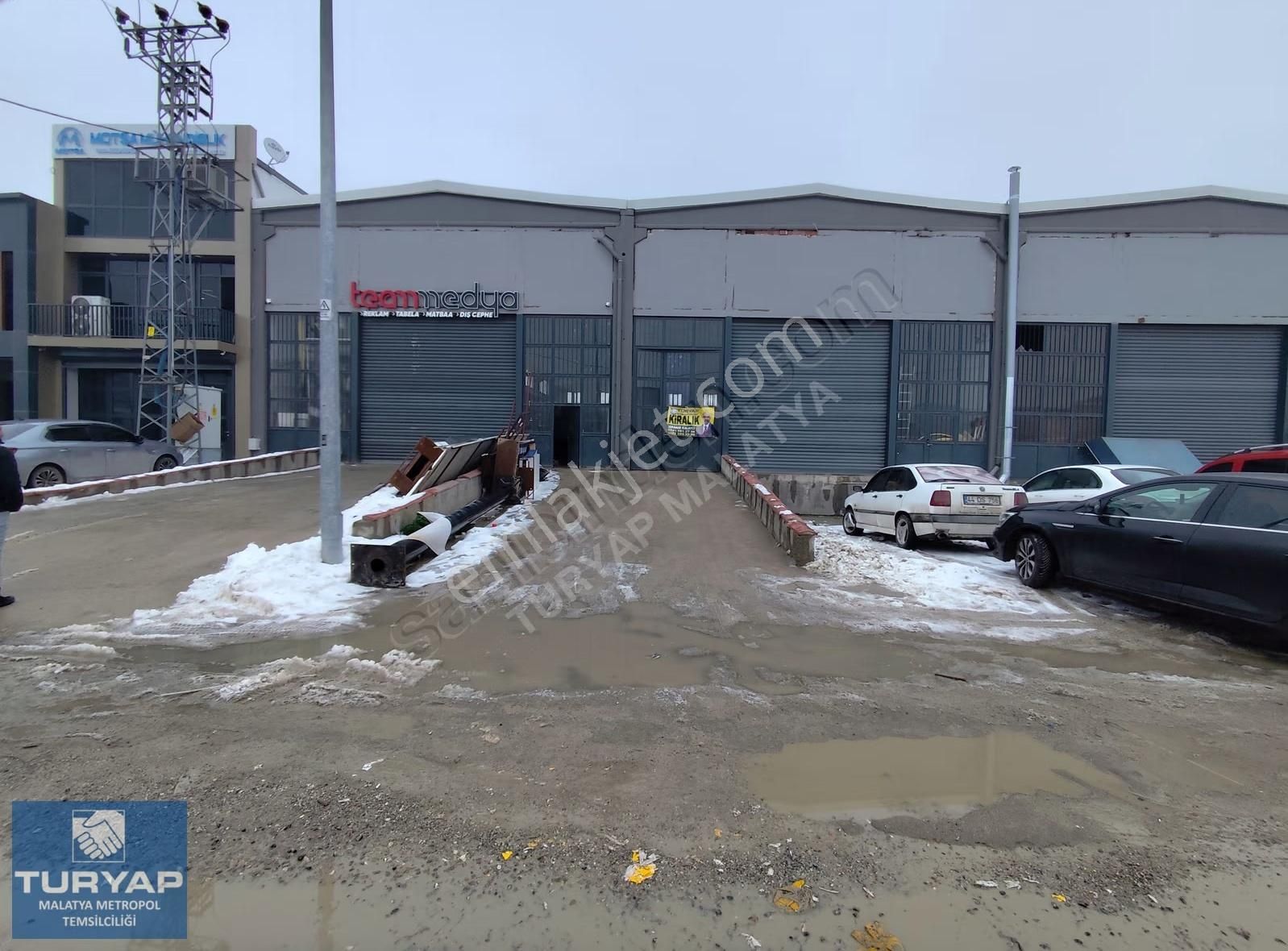Turyap Metropol'den Çarmuzu Hayvan Pazarında 600m²kiralık Dükkan - Görsel 5