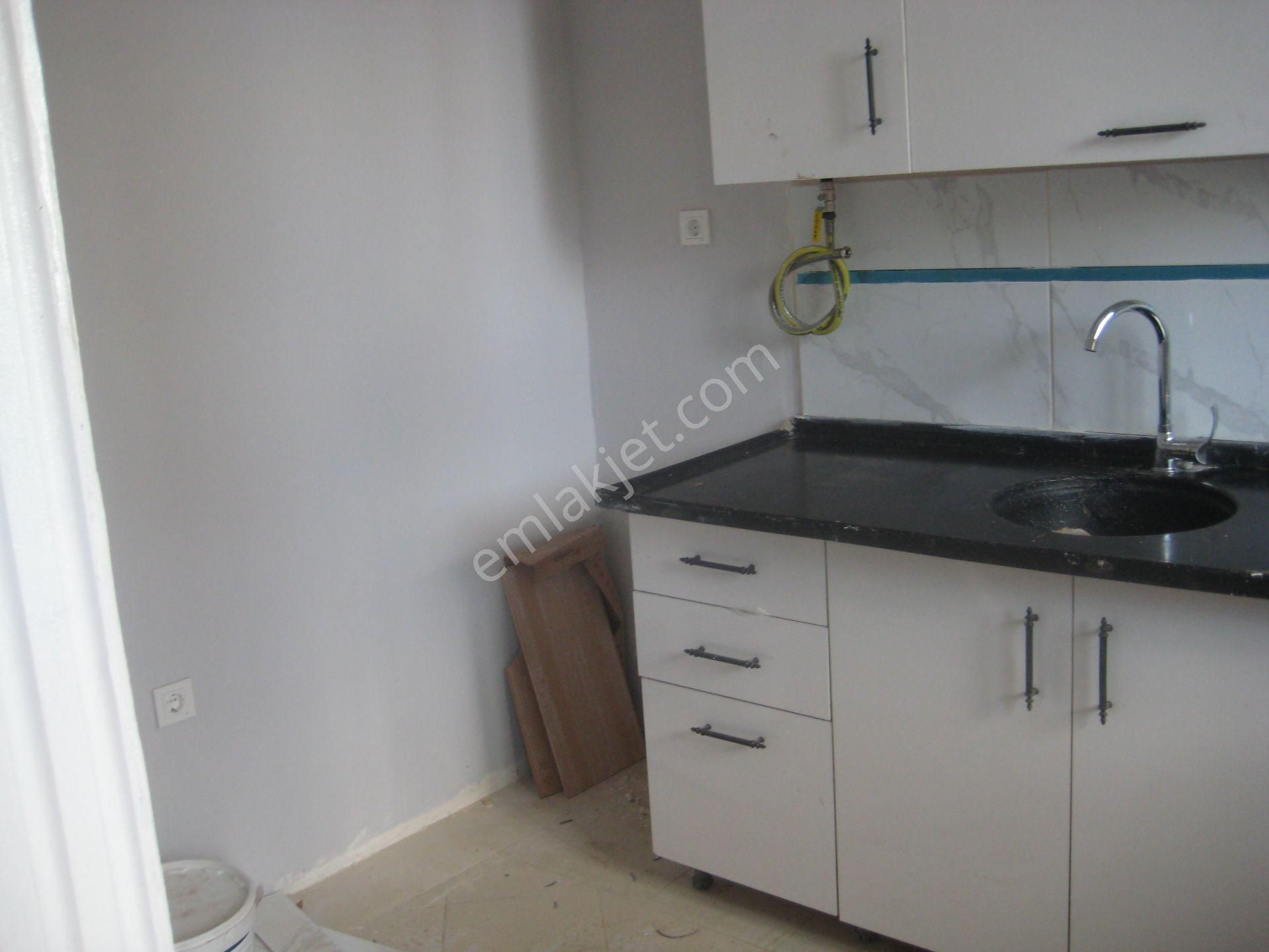 Menemen Koyunderede Site İçinde Satılık Tadilatlı 2+1 Daire - Görsel 9