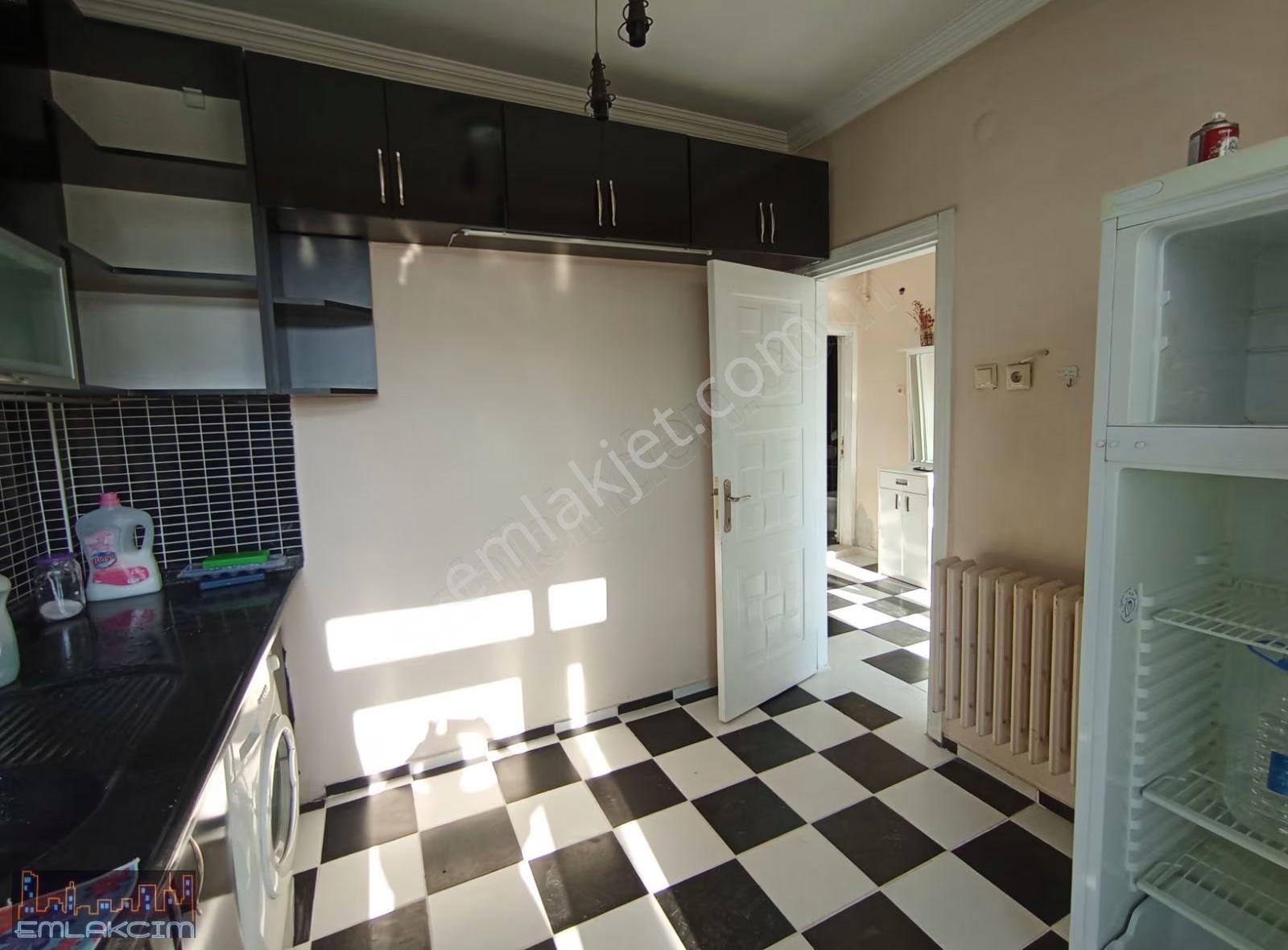 Emlakcımdan Şehrin Merkezinde Teraslı Full Eşyalı 2+1 Daire - Görsel 9