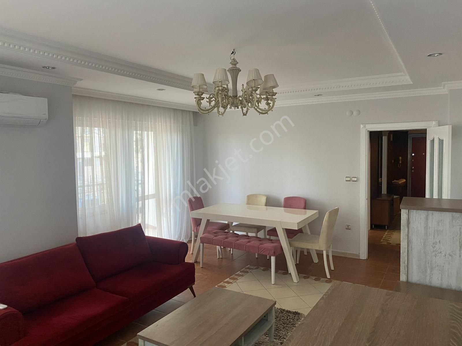 Altıntaş'ta Kiralık 3+1 Harika Konum, Geniş Ferah Yaşam Alanı - Görsel 2