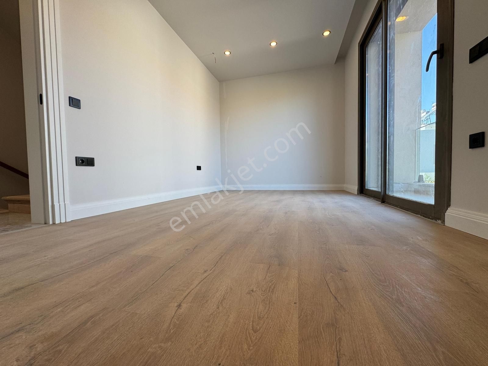 Eu Gayrimenkulden Deniz Manzaralı Yerden Isıtmalı Lüx 4+1 Villa - Görsel 21