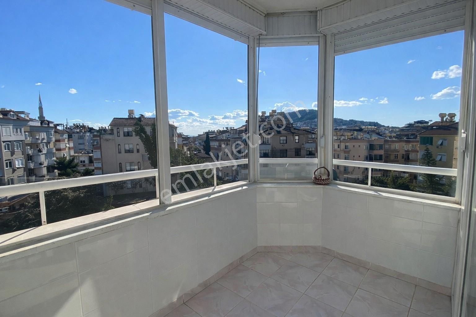 Satılık Alanya Merkez Hacet 2+1 Ayrı Mutfak Geniş Daire - Görsel 32