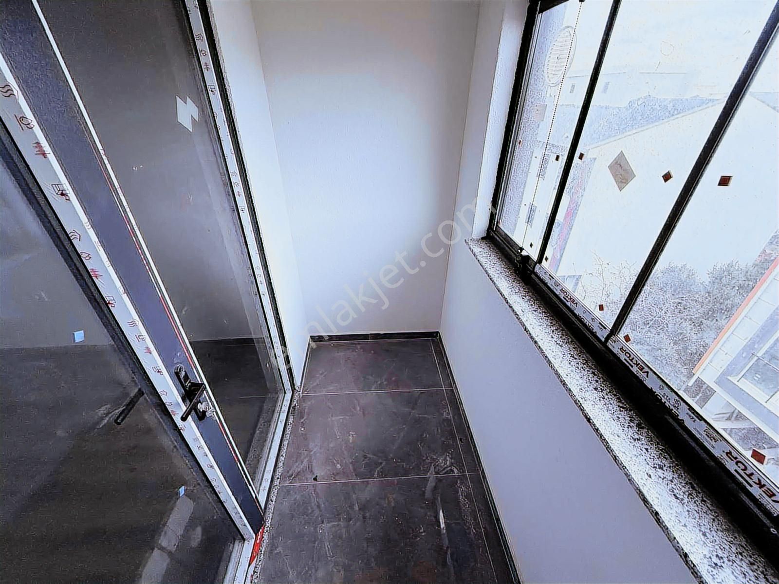 Burcu'dan Yeni Mh. Lüks Dizayn Kapalı Otopark 1+1 Kiralık Daire - Görsel 10