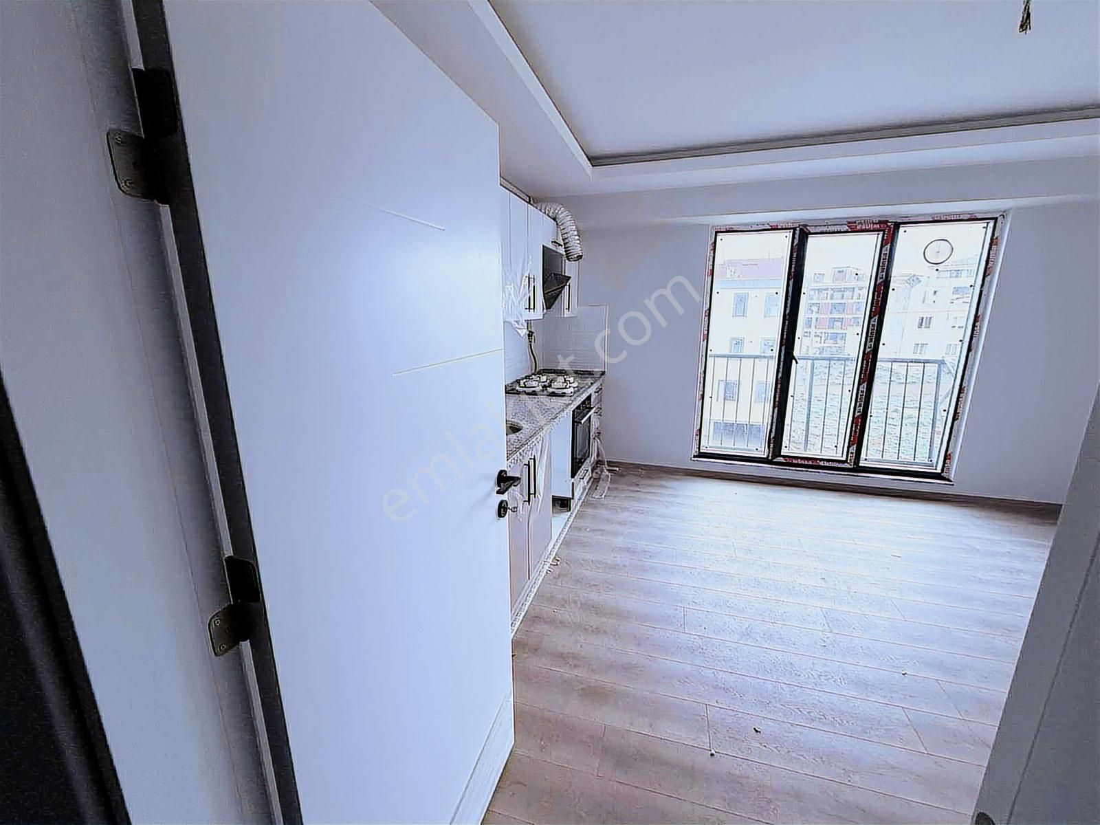 Burcu'dan Yeni Mh. Lüks Dizayn Kapalı Otopark 1+1 Kiralık Daire - Görsel 12