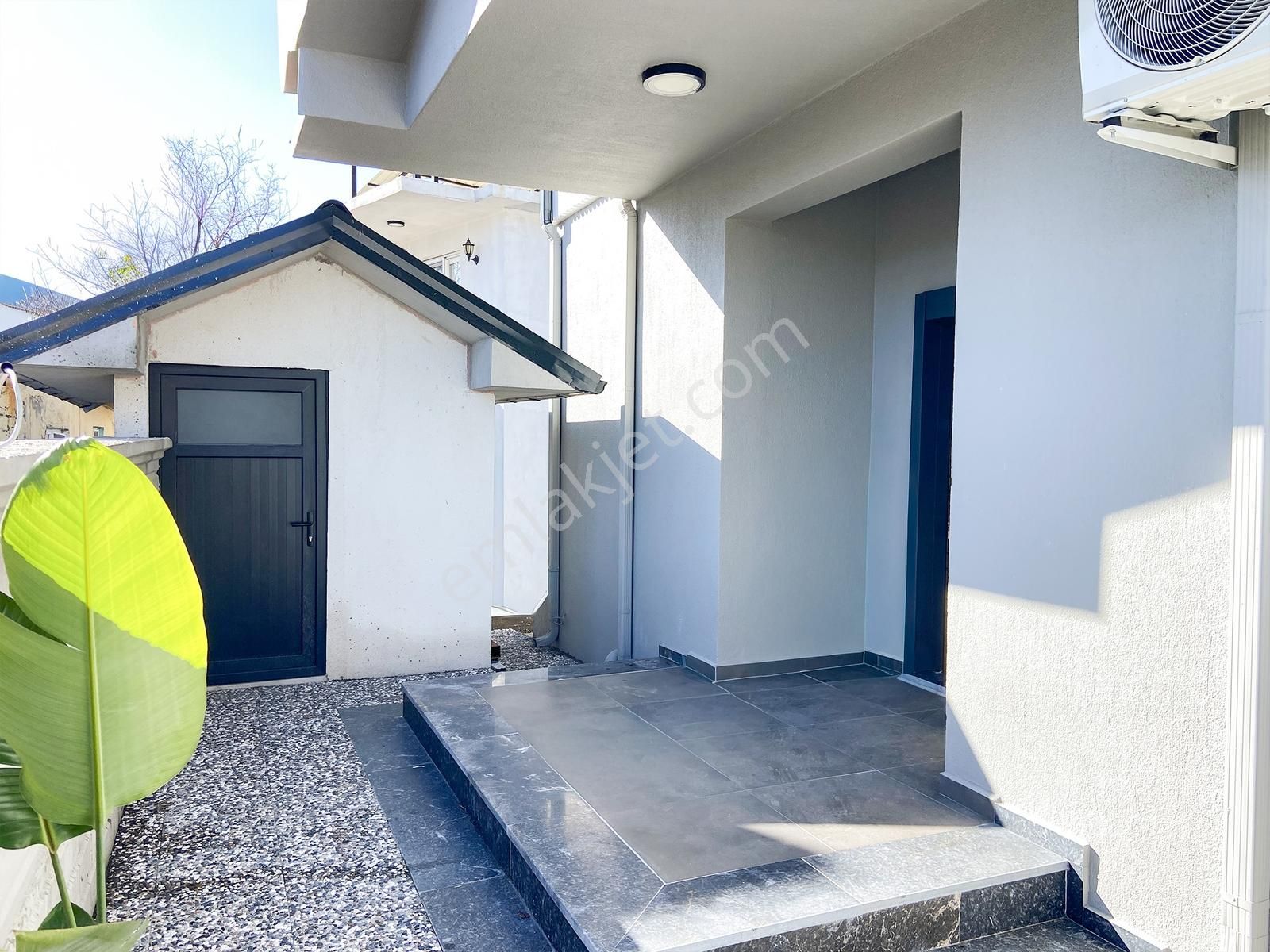 Ata'dan Yüksek İnşaat Kalitesine Sahip Şık Eşyalı Müstakil Villa - Görsel 25