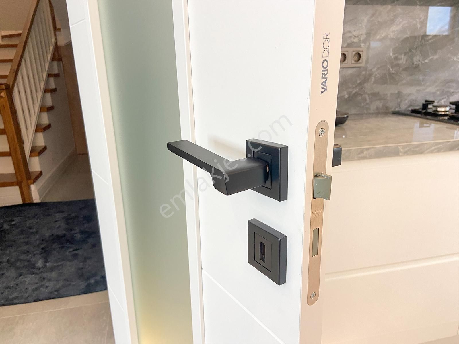 Ata'dan Yüksek İnşaat Kalitesine Sahip Şık Eşyalı Müstakil Villa - Görsel 35