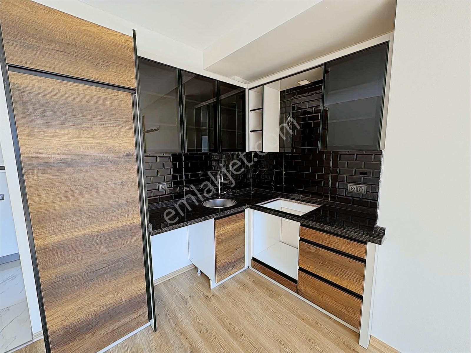 New Form'dan Çiftlikköy De Geniş 1+1 Eşyasız Kiralık Daire - Görsel 17
