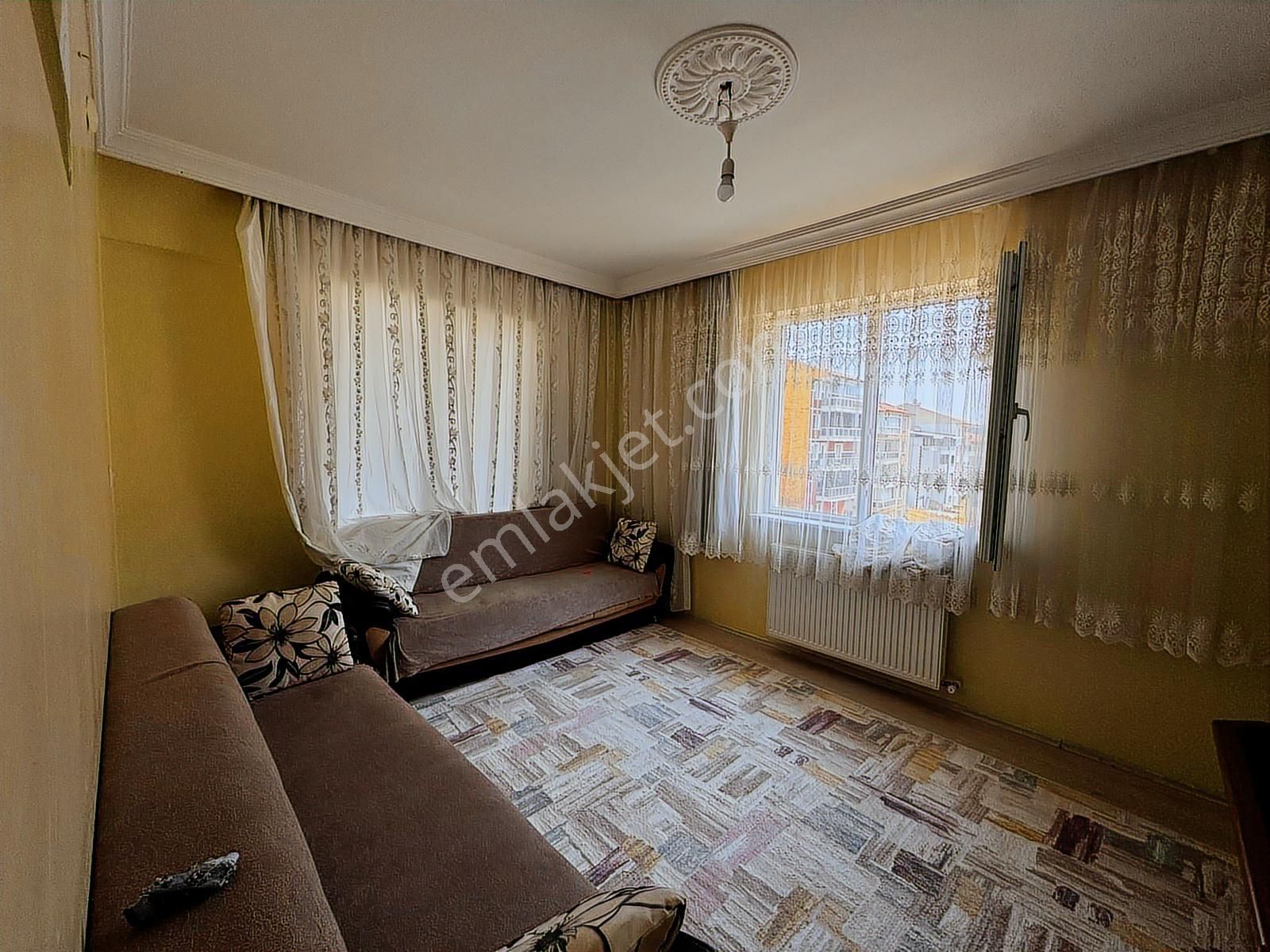 Blue Emlak'tan Zafertepede Kiracılı 2+1 Satılık Daire - Görsel 3