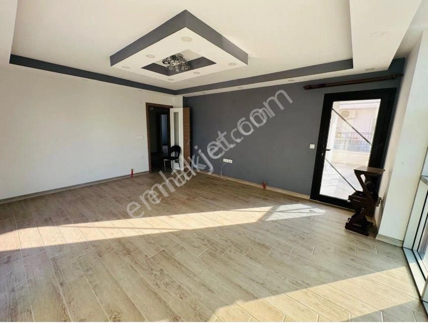 Didim Merkezde Kiralık 3+1 Ayrı Mutfak Katta Tek Geniş Daire - Görsel 16