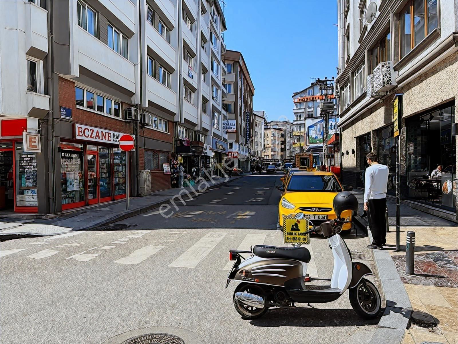 Şehir Merkezinde Köşebaşı Konumunda Ticari Satılık İşyeri - Görsel 10