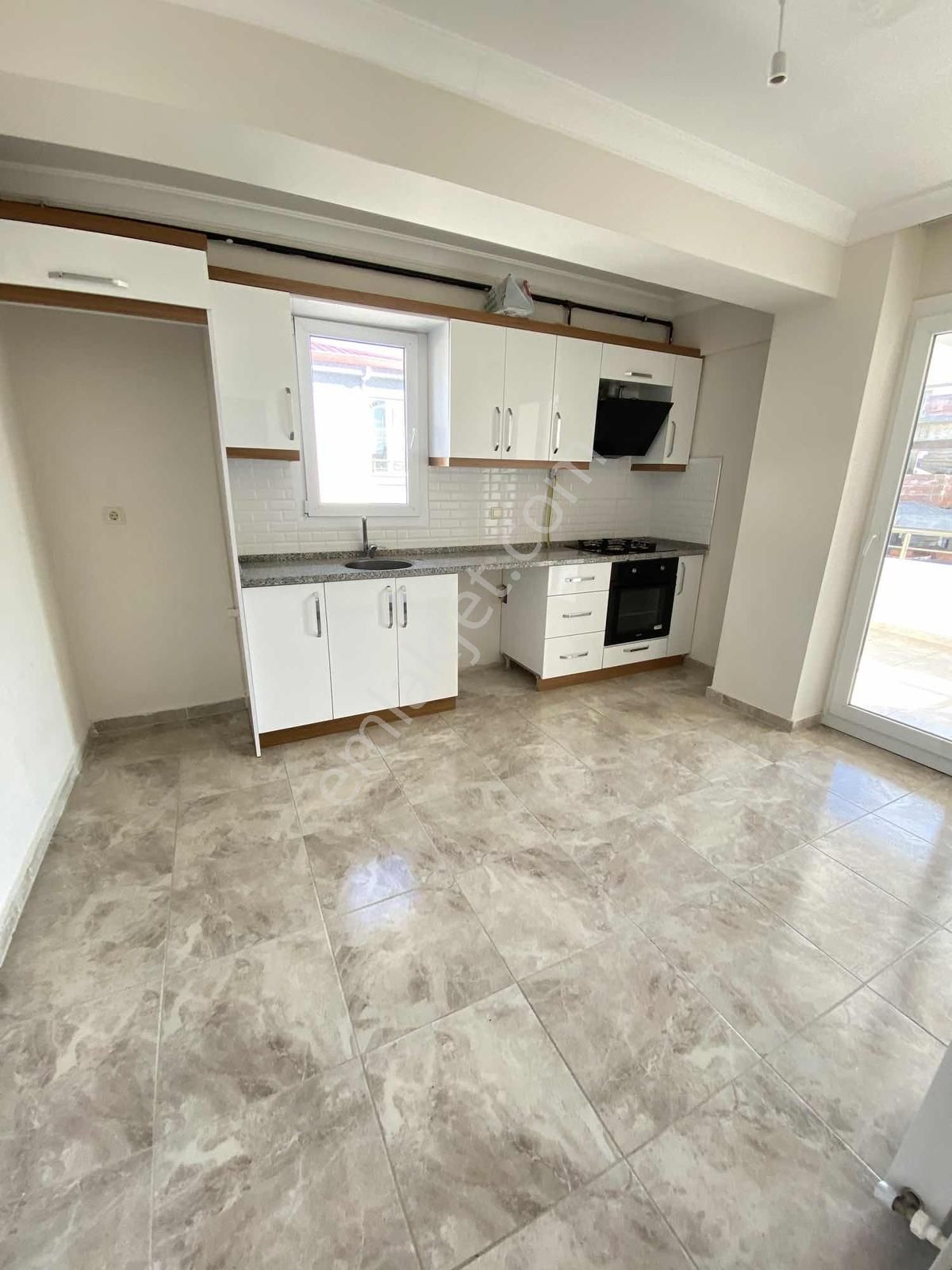 Kiralık 3+1 Bahçe Nizam Doğalgazlı