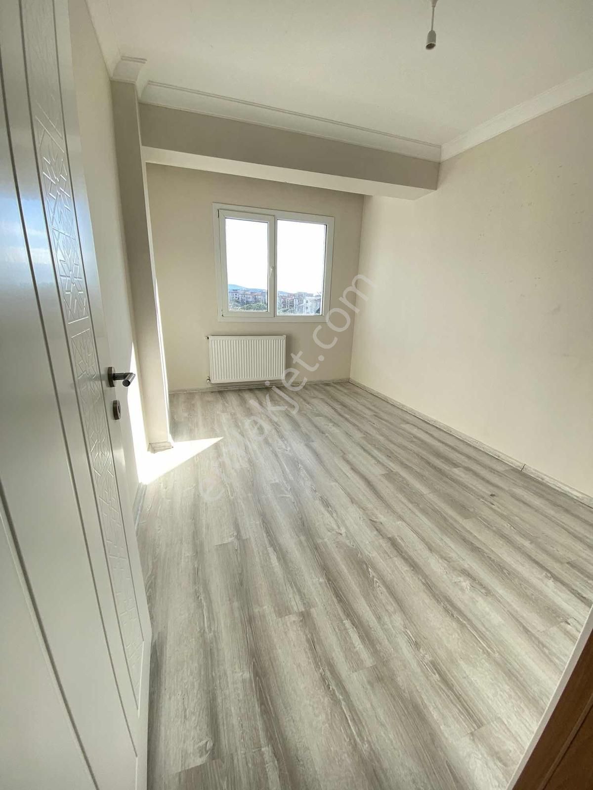 Kiralık 3+1 Bahçe Nizam Doğalgazlı - Görsel 16