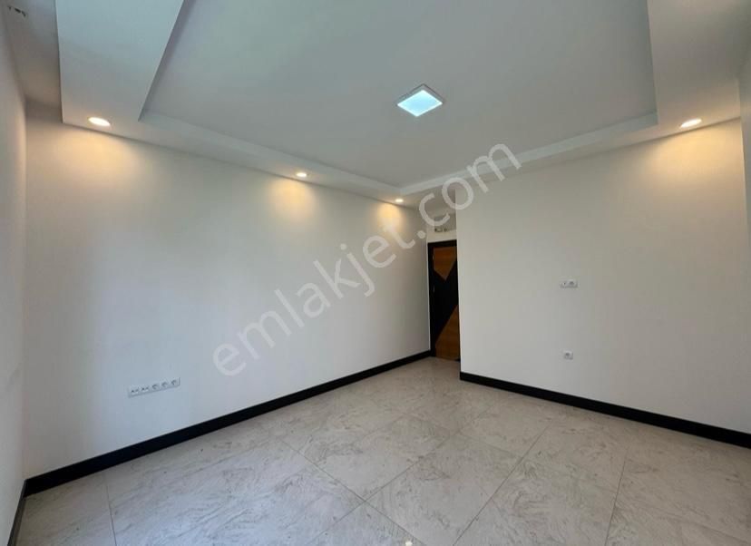 Summer Park İş Merkezinde 1+1ayrı Mutfak Kullanışlı Kiralık Ofis - Görsel 6