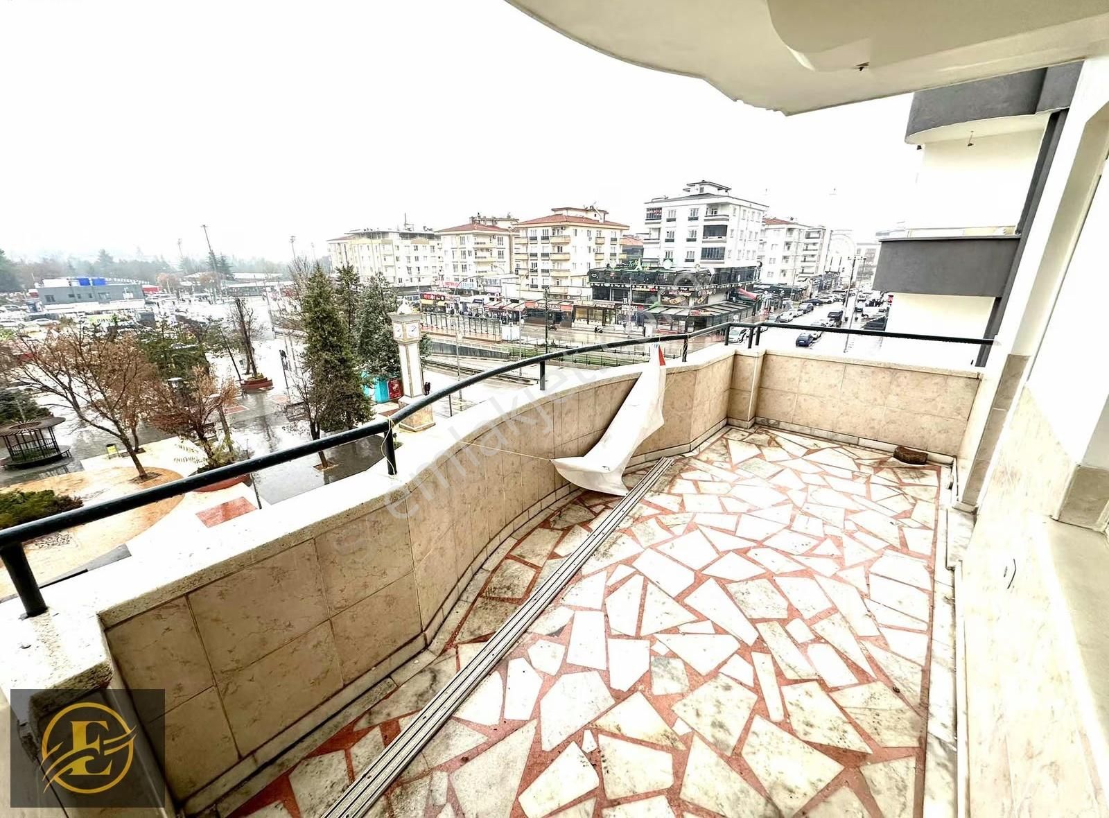 Ekol'den Üniversitenin Ortasında Heryere Hakim Dublex 5+1 !!! - Görsel 7