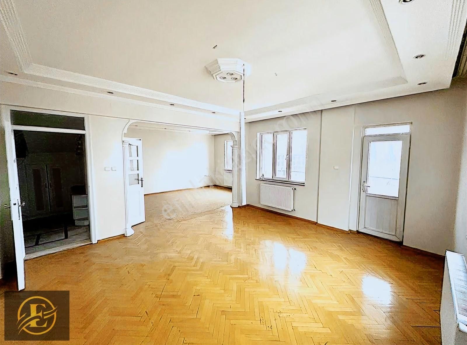 Ekol'den Üniversitenin Ortasında Heryere Hakim Dublex 5+1 !!!