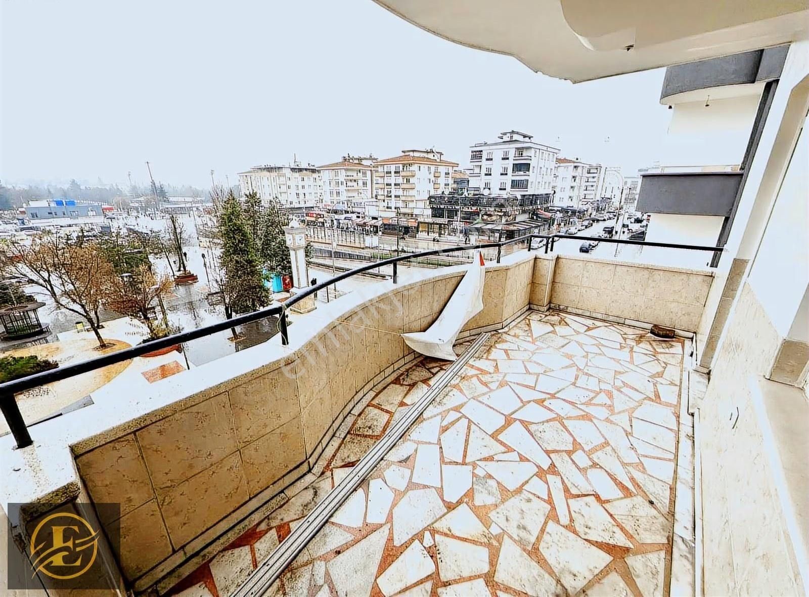 Ekol'den Üniversitenin Ortasında Heryere Hakim Dublex 5+1 !!! - Görsel 18