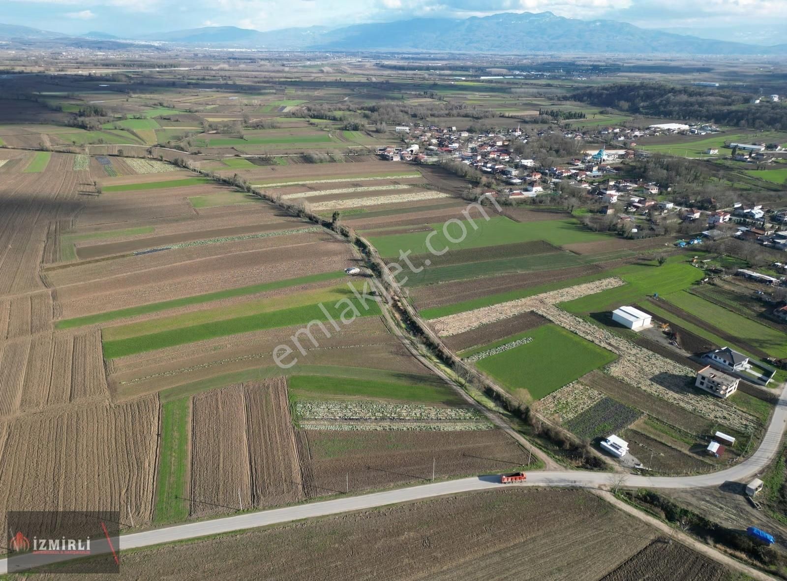 Sakarya Erenler Küçükesencede, Tek Tapu 3.400 M² Arazi - Görsel 8