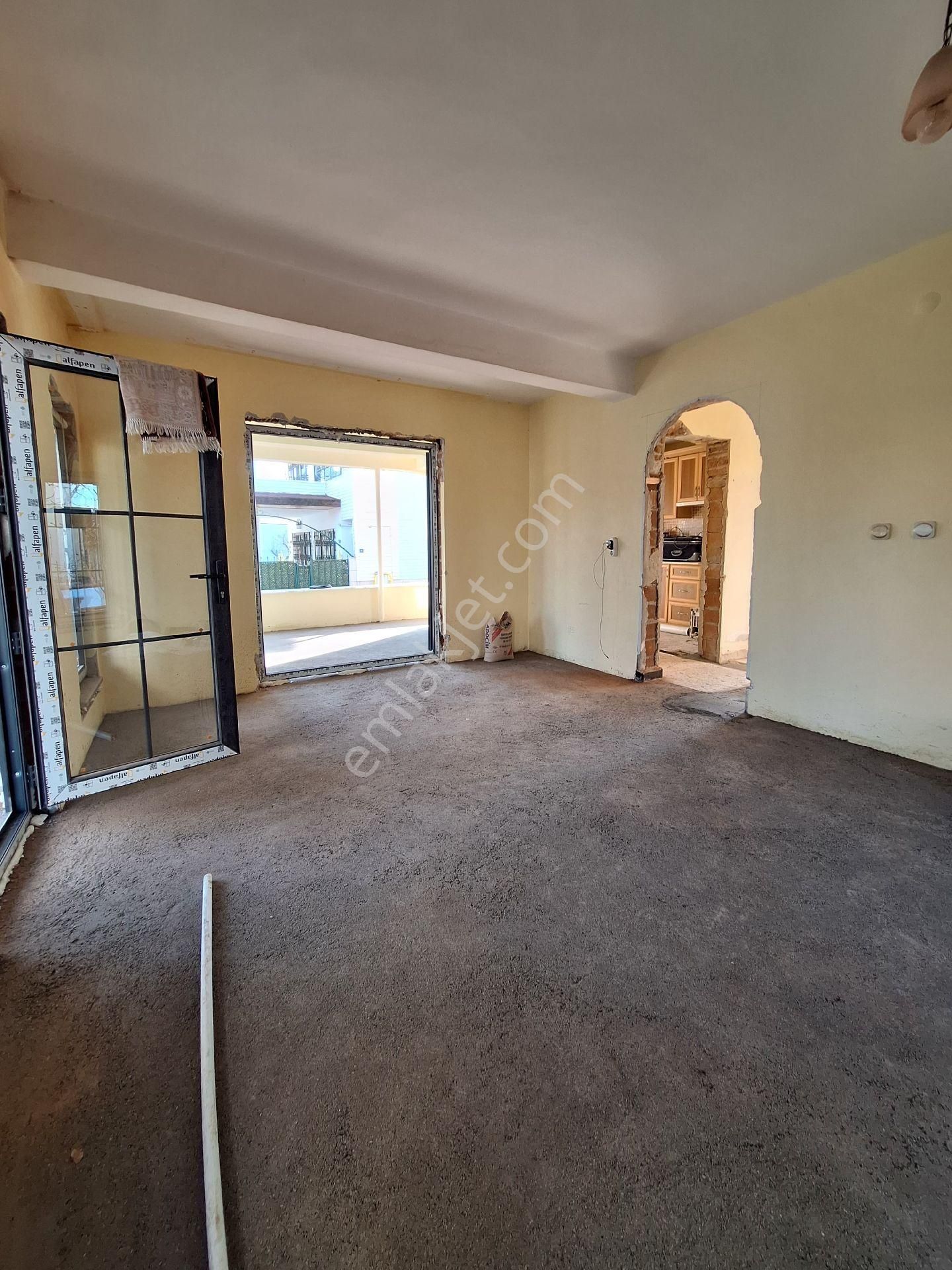 Sahile 100 Metre Mesafede Çatalçam'da 4+1 Satılık Müstakil Ev - Görsel 4