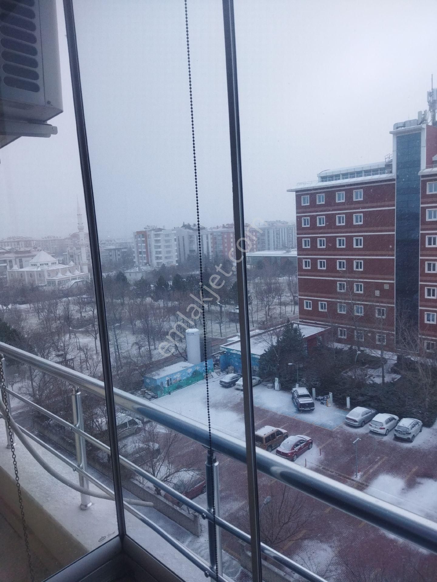 Kosova Farabi Yanı Satılık 4+1 Full Bakımlı Daire - Görsel 13